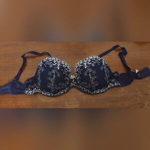 Victoria's Secret Dream Angels Lined Demi Blue and White Lace Bra